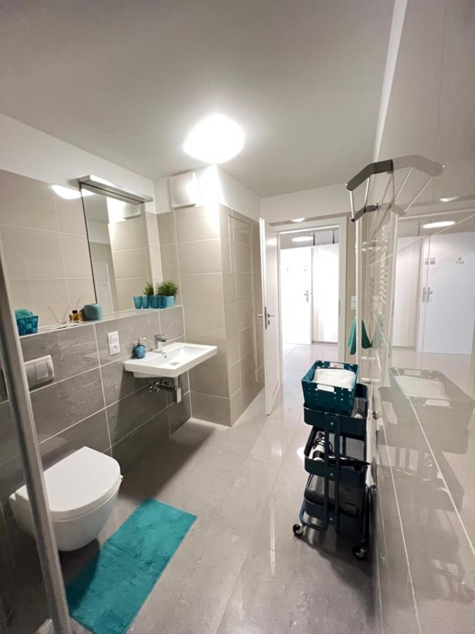 Free Parking In Garage Karolina Plazza, New Cosy Studio With All You Need Praha Bagian luar foto