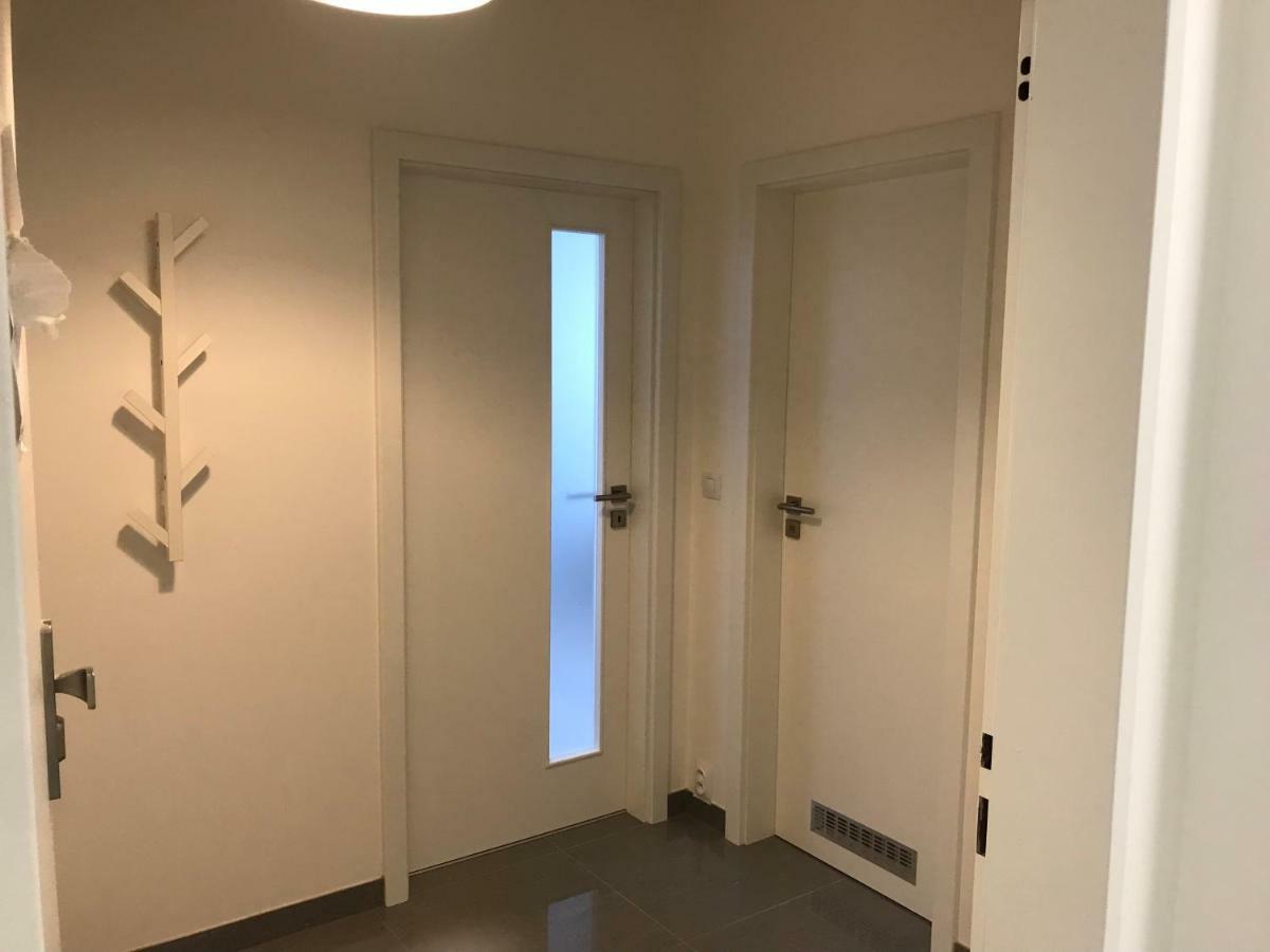 Free Parking In Garage Karolina Plazza, New Cosy Studio With All You Need Praha Bagian luar foto