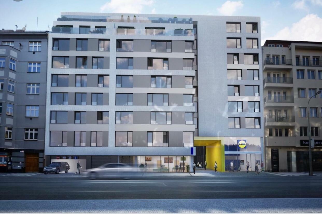 Free Parking In Garage Karolina Plazza, New Cosy Studio With All You Need Praha Bagian luar foto